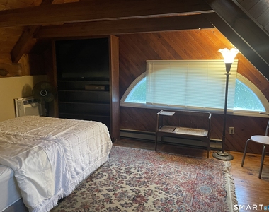 125 Old Sachems Head Road - Photo Thumbnail 16