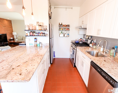 182 Chestnut Street - Photo Thumbnail 10