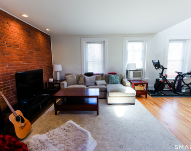 182 Chestnut Street - Photo Thumbnail 5