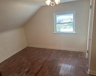101 N 3rd St - Photo Thumbnail 5