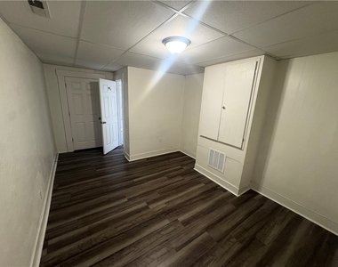 421 Ohio Ave - Photo Thumbnail 1
