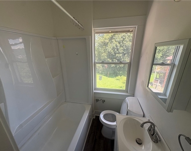 421 Ohio Ave - Photo Thumbnail 5