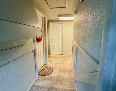 548 Hansen Ave - Photo Thumbnail 18