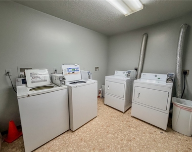 548 Hansen Ave - Photo Thumbnail 19