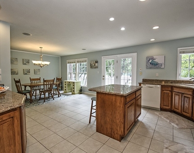 134 Chapel Harbor Dr - Photo Thumbnail 10