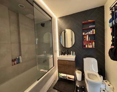 824 Lexington Avenue - Photo Thumbnail 7