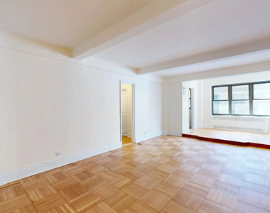 E 56TH & 1ST AVE - Photo Thumbnail 1