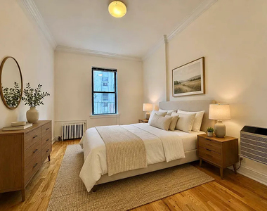 East 84th Street - Photo Thumbnail 1