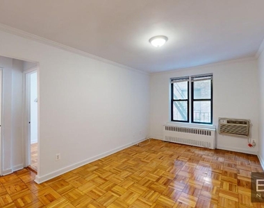 East 78th Street - Photo Thumbnail 3