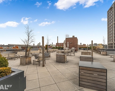 181 Front Street - Photo Thumbnail 11