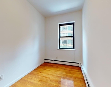 East 53rd Street - Photo Thumbnail 3