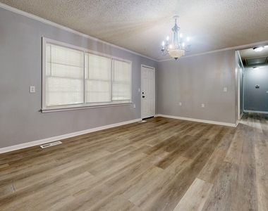 1001 Darling Avenue - Photo Thumbnail 29