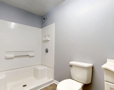 1001 Darling Avenue - Photo Thumbnail 12