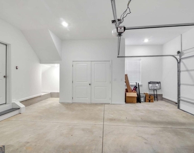 1466 Halstead Place - Photo Thumbnail 18