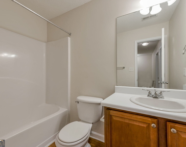4870 W Park Circle - Photo Thumbnail 10