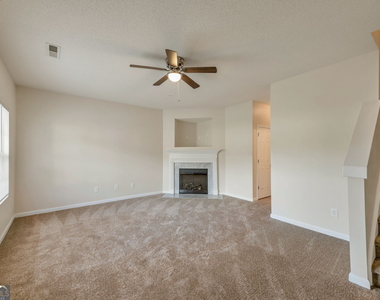 4870 W Park Circle - Photo Thumbnail 1