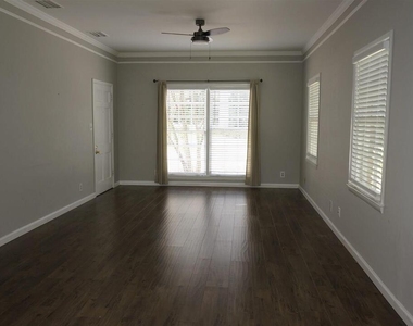 3763 Ashford Dunwoody Road Ne - Photo Thumbnail 3