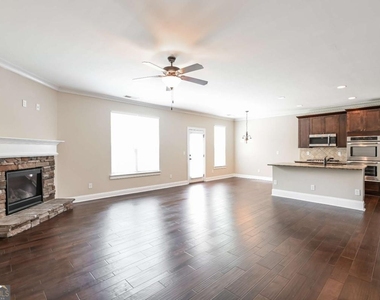 2901 Canyon Glen Way - Photo Thumbnail 5