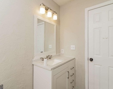 171 Country Meadows Court - Photo Thumbnail 9