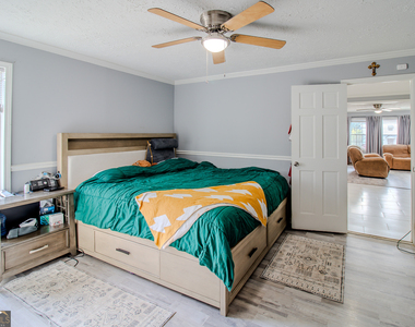 579 Lynmore Avenue - Photo Thumbnail 16