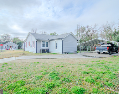 579 Lynmore Avenue - Photo Thumbnail 21