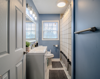 579 Lynmore Avenue - Photo Thumbnail 10