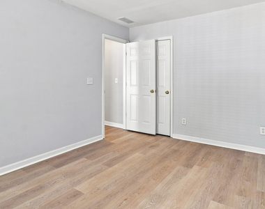 3389 Lathenview Court - Photo Thumbnail 21