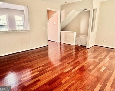 3389 Lathenview Court - Photo Thumbnail 2