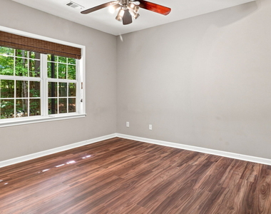 3389 Lathenview Court - Photo Thumbnail 9