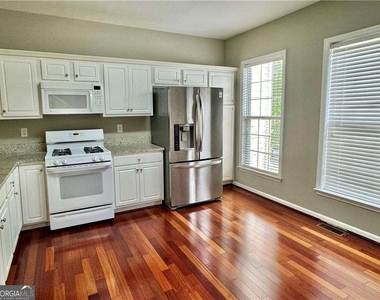 3389 Lathenview Court - Photo Thumbnail 6