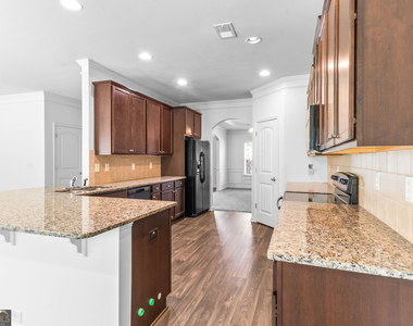 1061 Blind Brook Circle - Photo Thumbnail 7