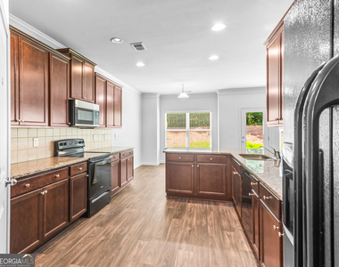 1061 Blind Brook Circle - Photo Thumbnail 8