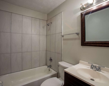 133 Nelson Street - Photo Thumbnail 14