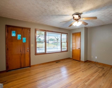 133 Nelson Street - Photo Thumbnail 3