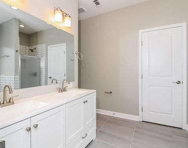 112 Cassidy Trail - Photo Thumbnail 7