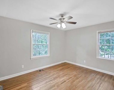 1877 Sumter Street Nw - Photo Thumbnail 13