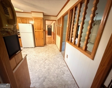 523 Parkdale Drive - Photo Thumbnail 16