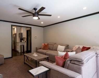 685 Cedar Avenue Nw - Photo Thumbnail 8