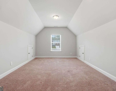 2408 Smoke Court - Photo Thumbnail 7