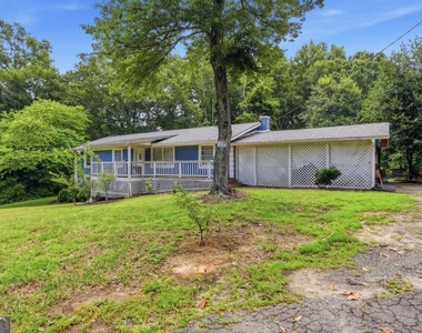 1370 Blackwell Road - Photo Thumbnail 1