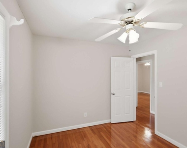 1370 Blackwell Road - Photo Thumbnail 15