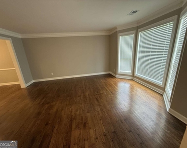 944 Crossing Rock Drive - Photo Thumbnail 4
