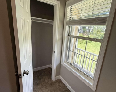 944 Crossing Rock Drive - Photo Thumbnail 15