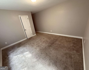 944 Crossing Rock Drive - Photo Thumbnail 13