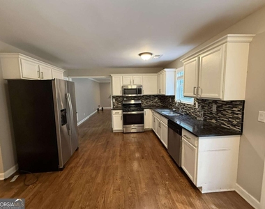 944 Crossing Rock Drive - Photo Thumbnail 9