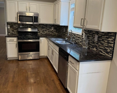 944 Crossing Rock Drive - Photo Thumbnail 8