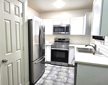 501 Pine Park Street - Photo Thumbnail 4