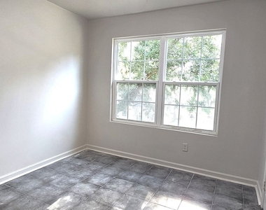 501 Pine Park Street - Photo Thumbnail 6