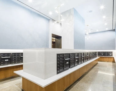 123 Linden Boulevard - Photo Thumbnail 9