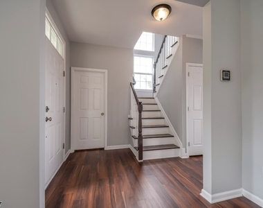 227 Winding Hill Dr - Photo Thumbnail 13